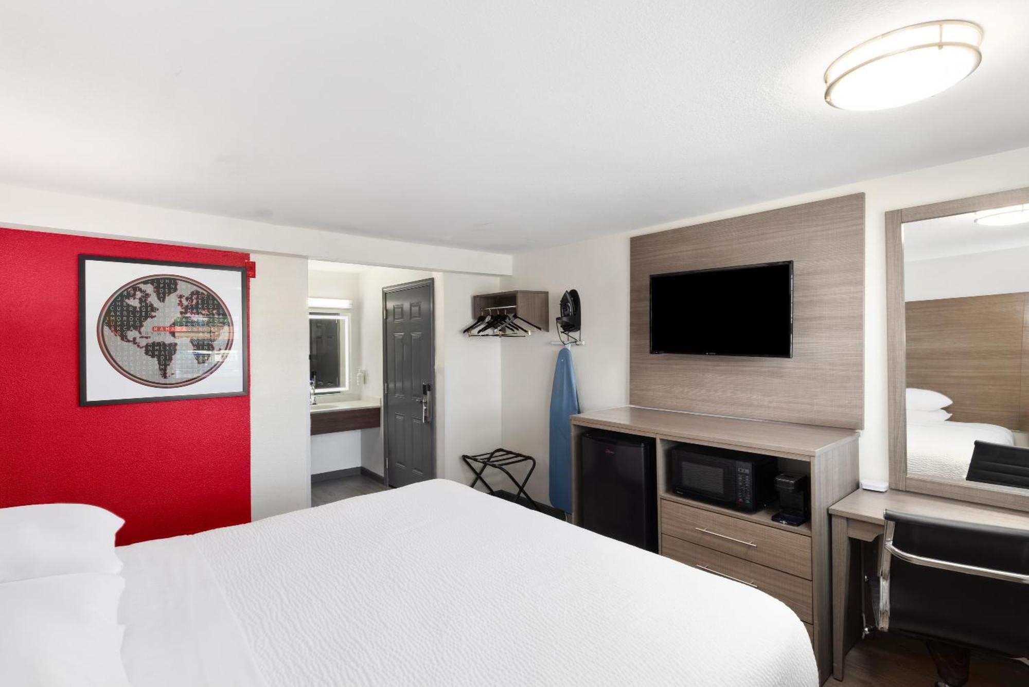 Motel Ramada By Wyndham Medford Airport North Exterior foto